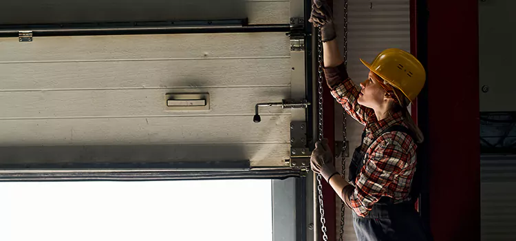 Addressing Common Garage Door Stoppage Issues in West Vancouver, BC